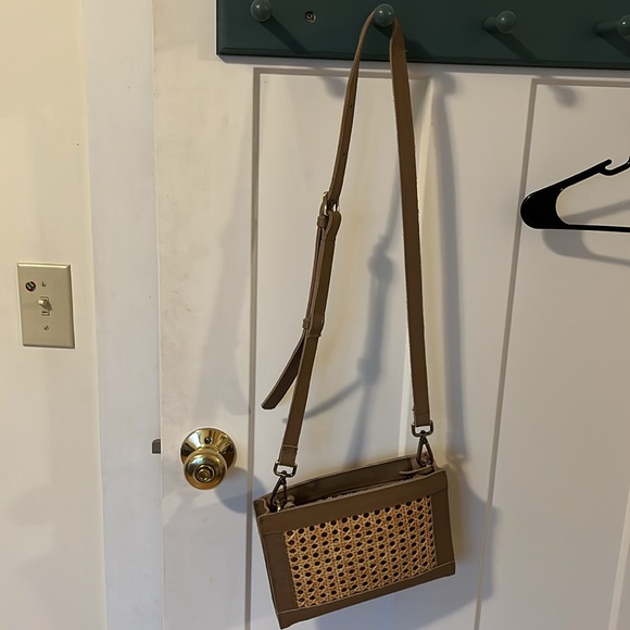 INNE studios Sia Clutch Sling - Picture 2 of 6